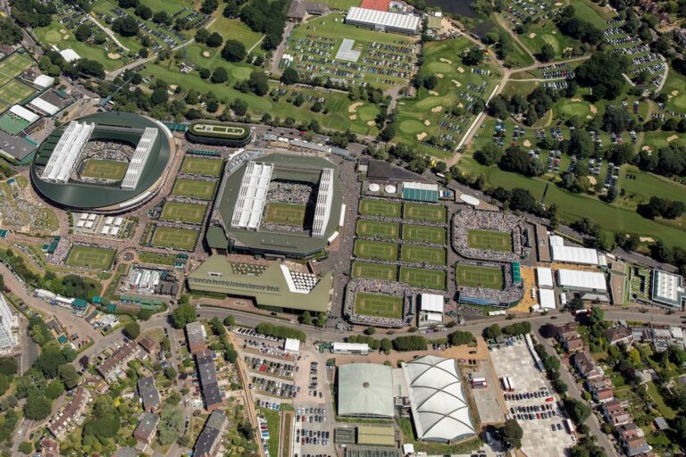 Le plan d'expansion de Wimbledon se dirige vers le tribunal alors que l'opposition locale se poursuit