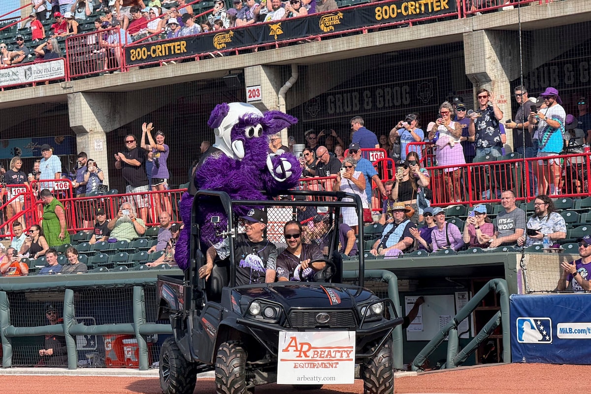 Les débuts à Mammoths d'Erie Moon de John Oliver devant une foule record