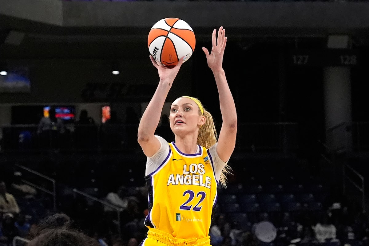 Les étincelles entrent dans la seconde moitié de la saison WNBA volant