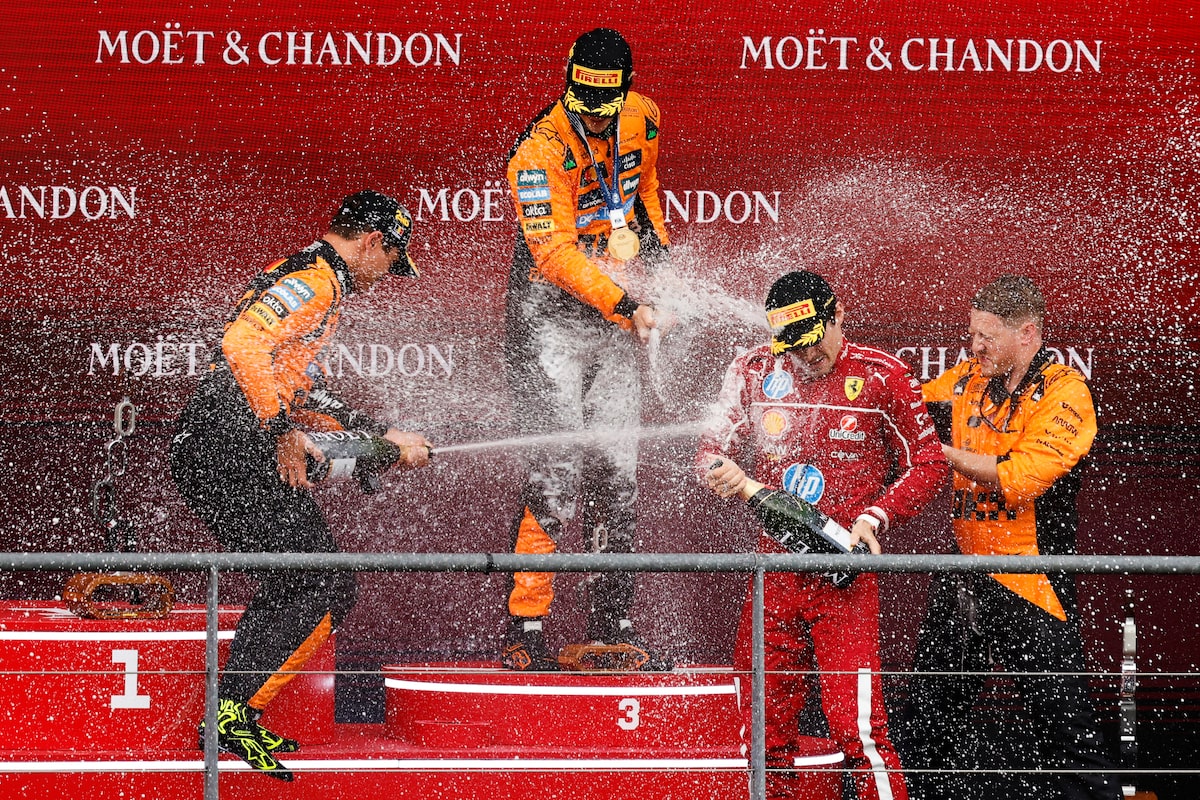 Oscar Piastri remporte le Grand Prix belge touché de la pluie, maintient l'avance du championnat des pilotes sur Lando Norris
