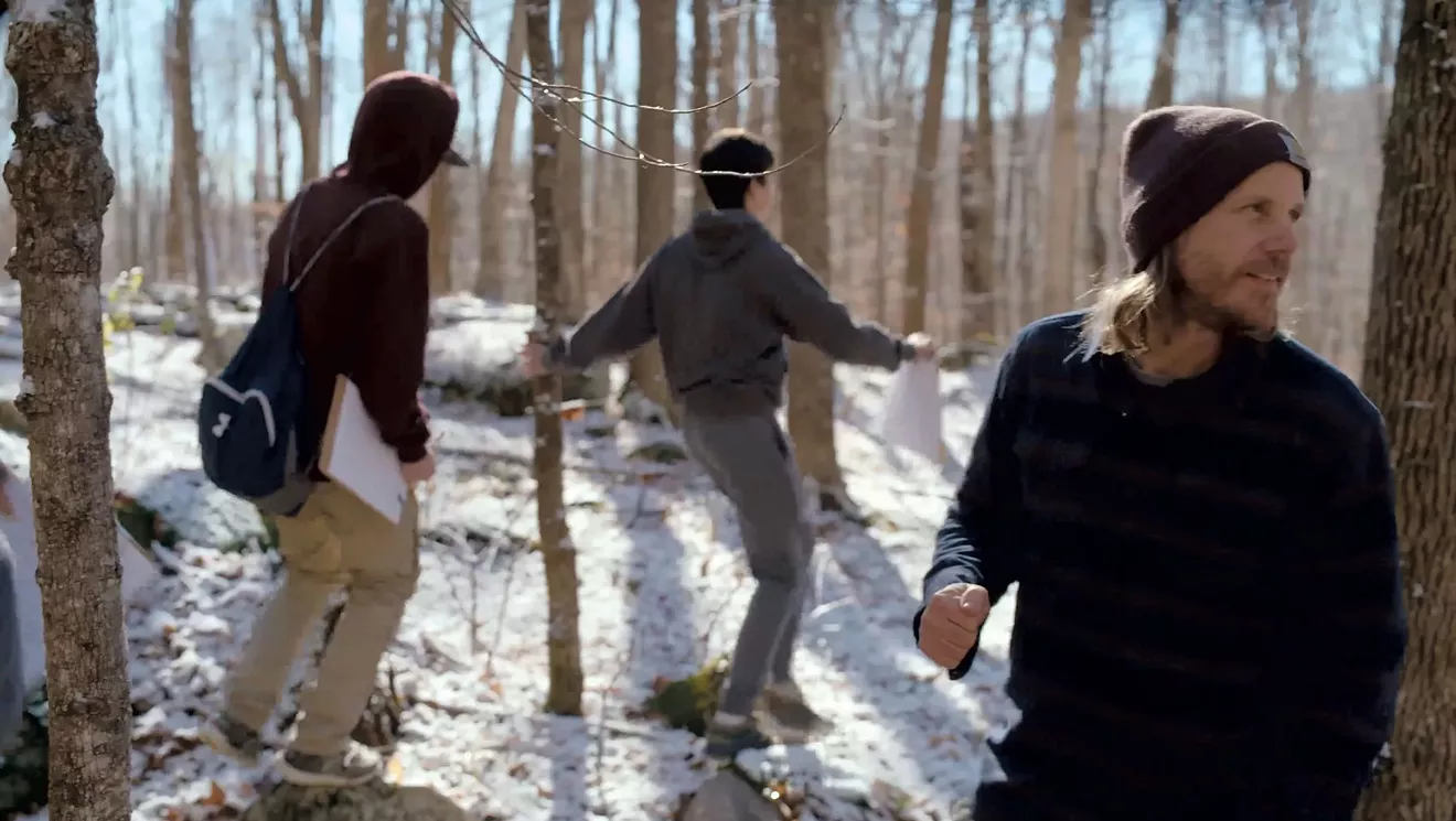 Le documentaire `` Gone Guys '' met en lumière les difficultés des garçons et des jeunes hommes