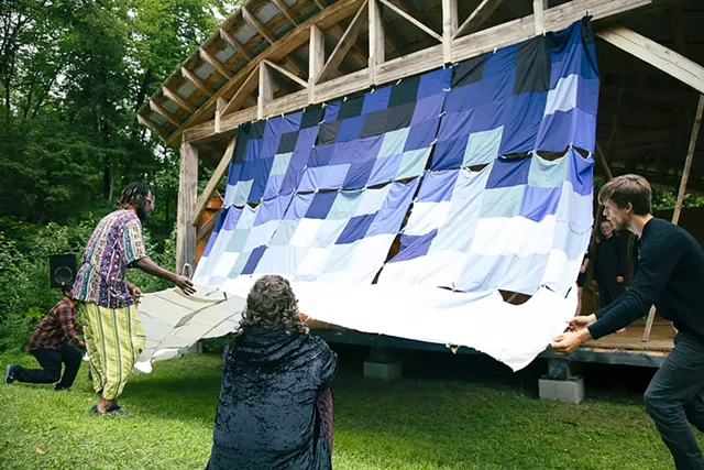 "Eau dans le bois" - gracieuseté d