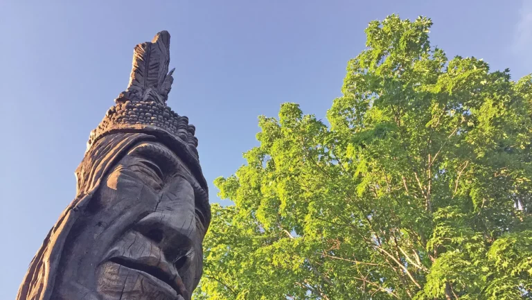 Le projet de sculpture attire Burlington dans la controverse d'identité Abenaki