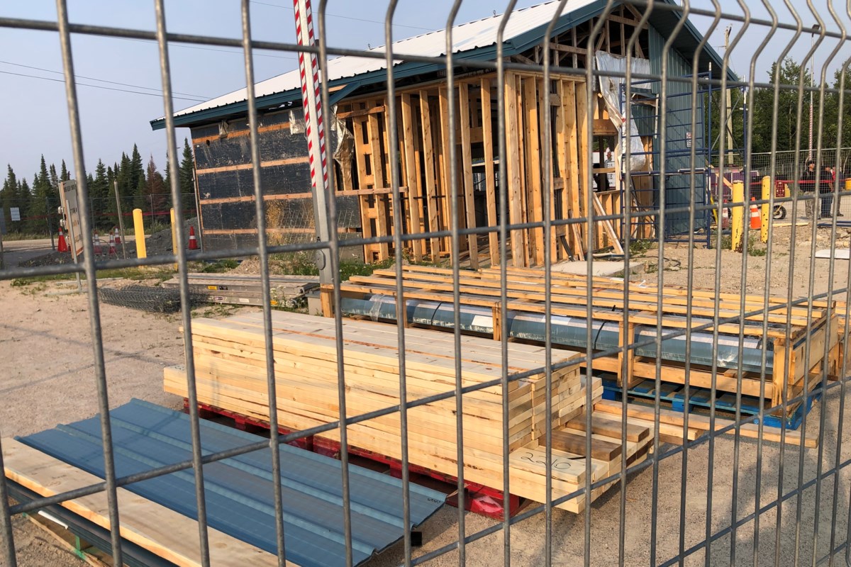 Construction en cours pour réparer l'aéroport de Webequie