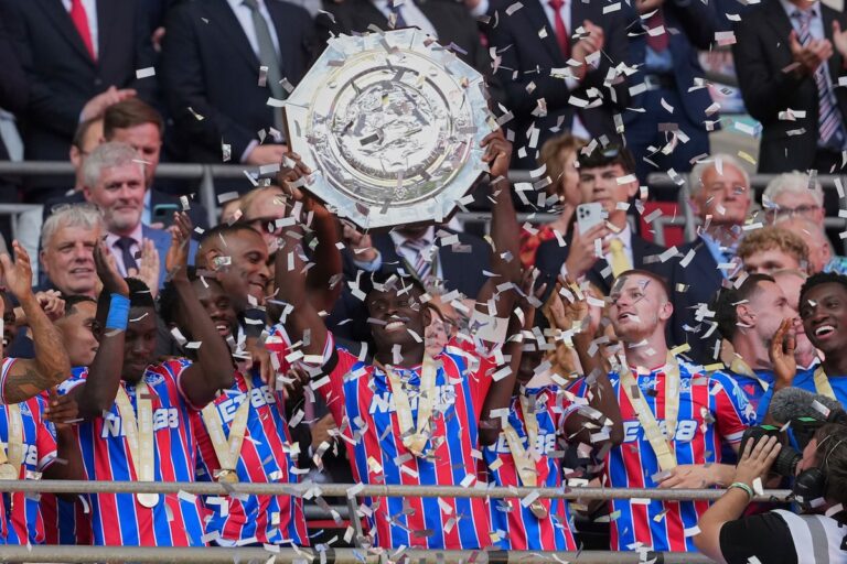 Crystal Palace bat Liverpool pour gagner le bouclier communautaire