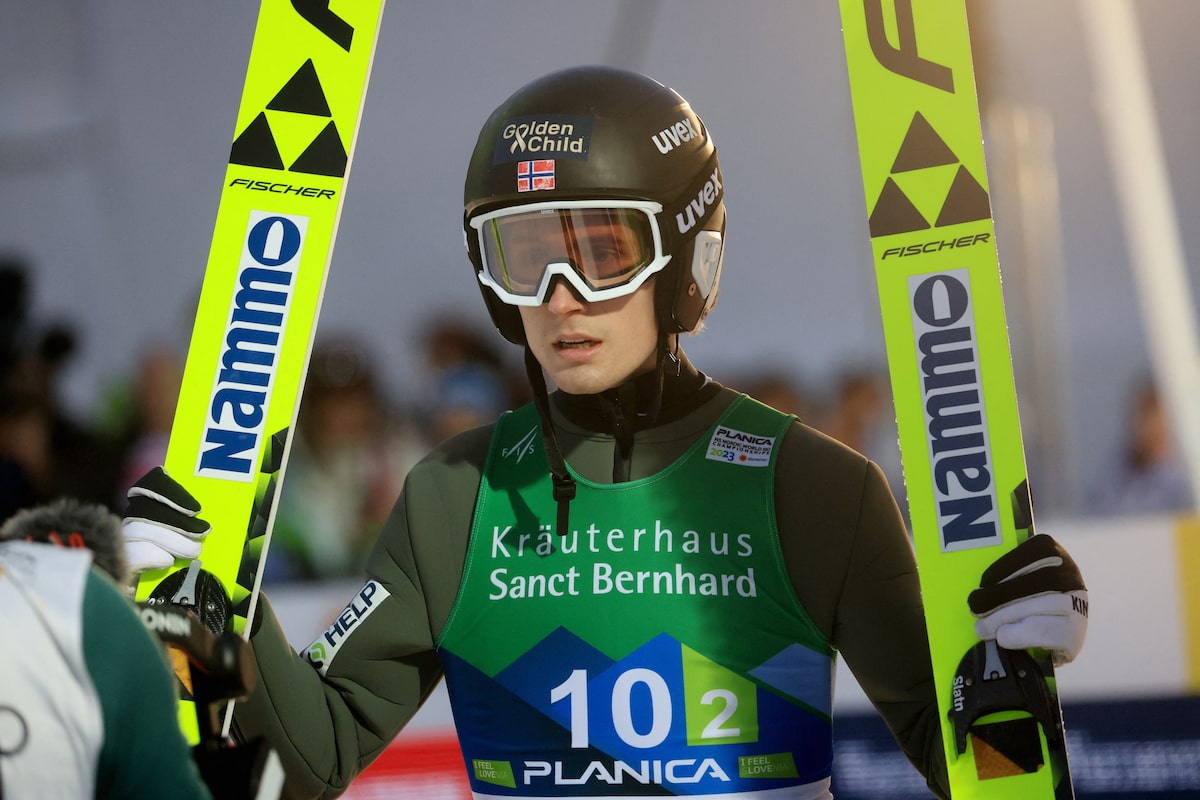 De nombreuses disqualifications dans l'événement de saut de ski, à la suite du scandale de la combinaison norvégienne