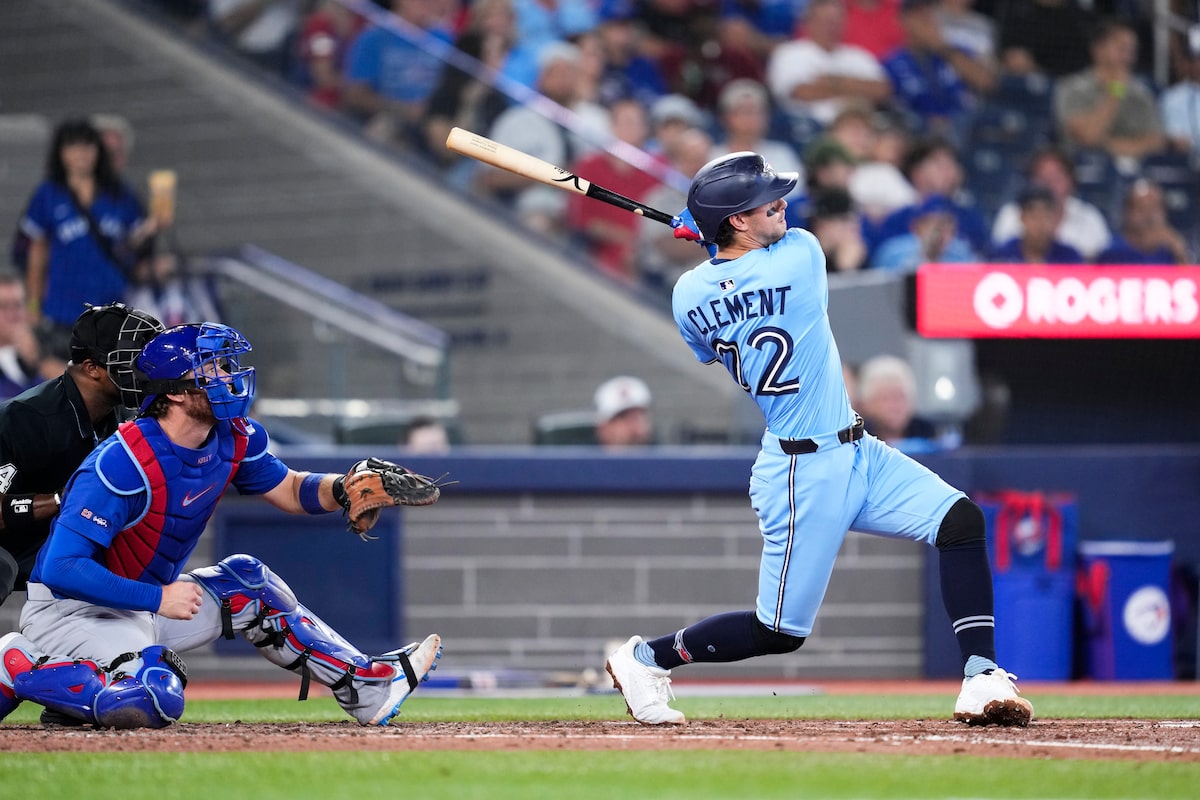 Homer à trois points de Clement soulève des Jays bleus sur Cubs 5-1