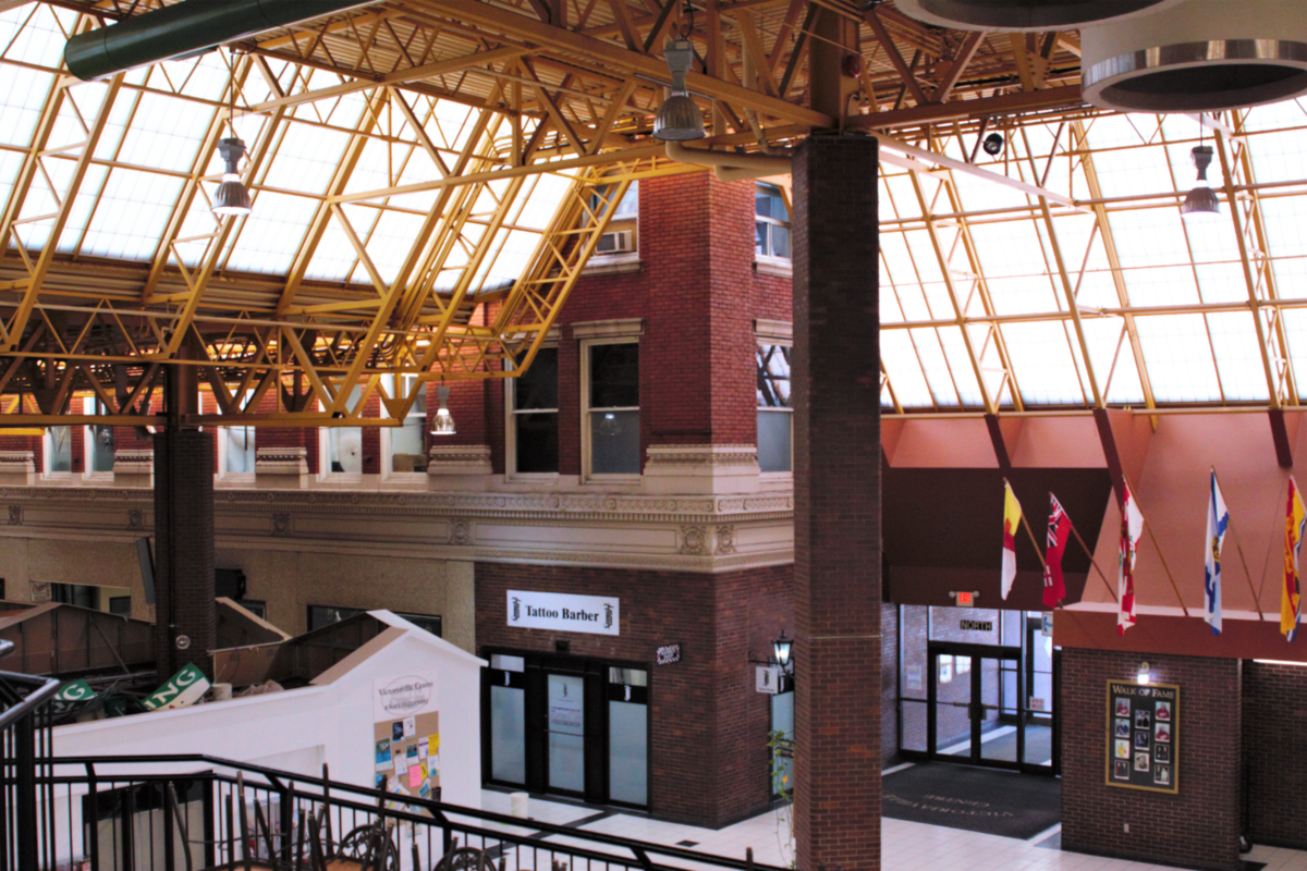 Journée de démolition d'aujourd'hui pour Thunder Bay Mall