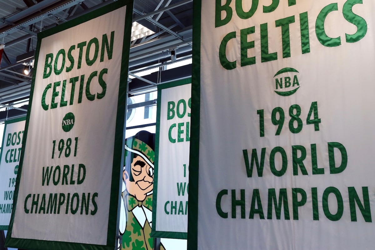 La NBA approuve la vente record de 6,1 milliards de dollars de Celtics de Boston au magnat de capital-investissement Bill Chisholm