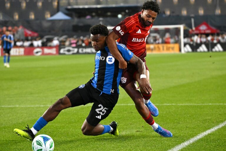 La frappe tardive d'Osorio sécurise le tirage au sort pour le Toronto FC, fait sortir Montréal de la course aux séries éliminatoires