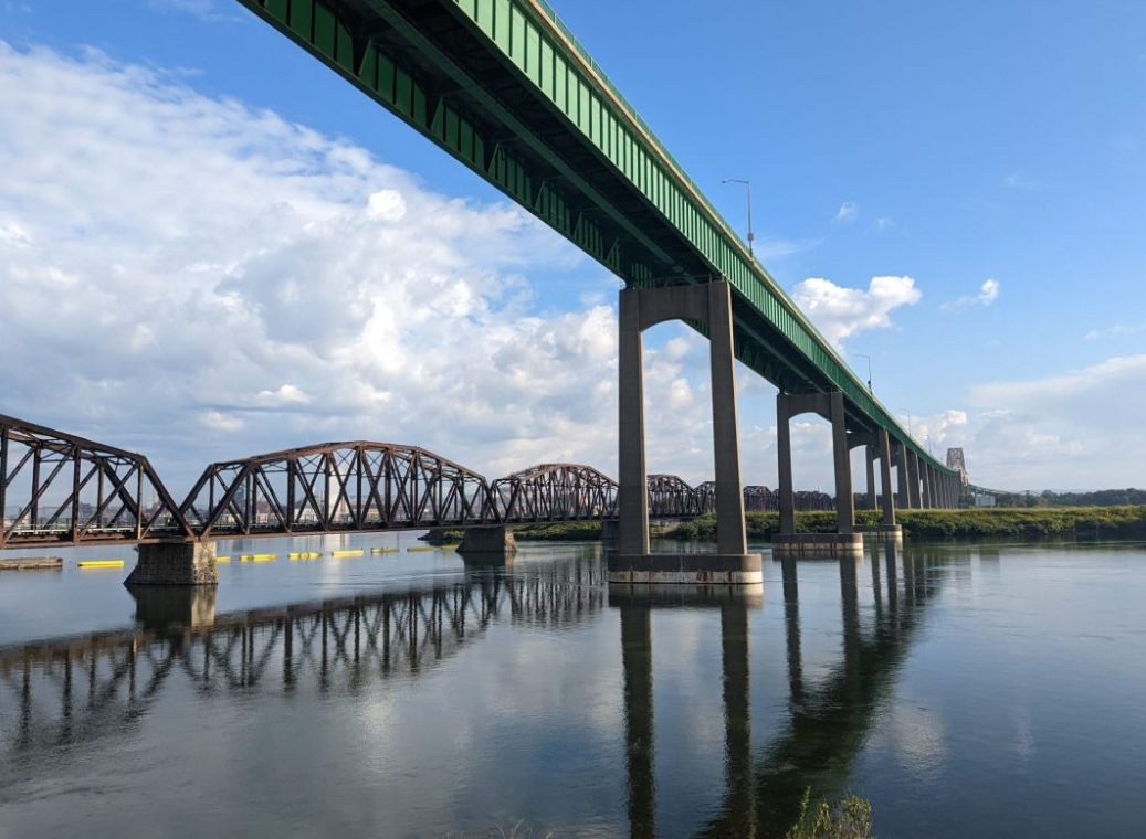 La météo estivale remonte un peu la circulation internationale du pont international