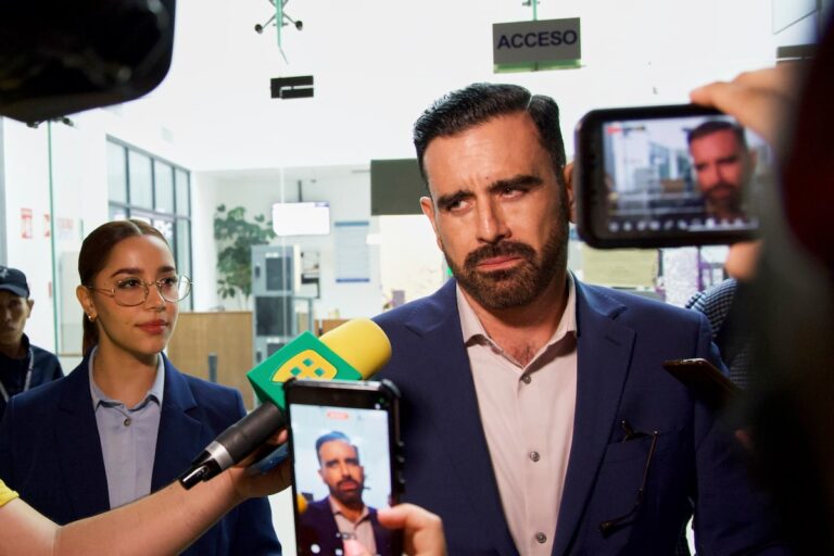 Le boxeur Julio César Chávez Jr. attend un procès pour des liens présumés du cartel après leur libération de la prison mexicaine