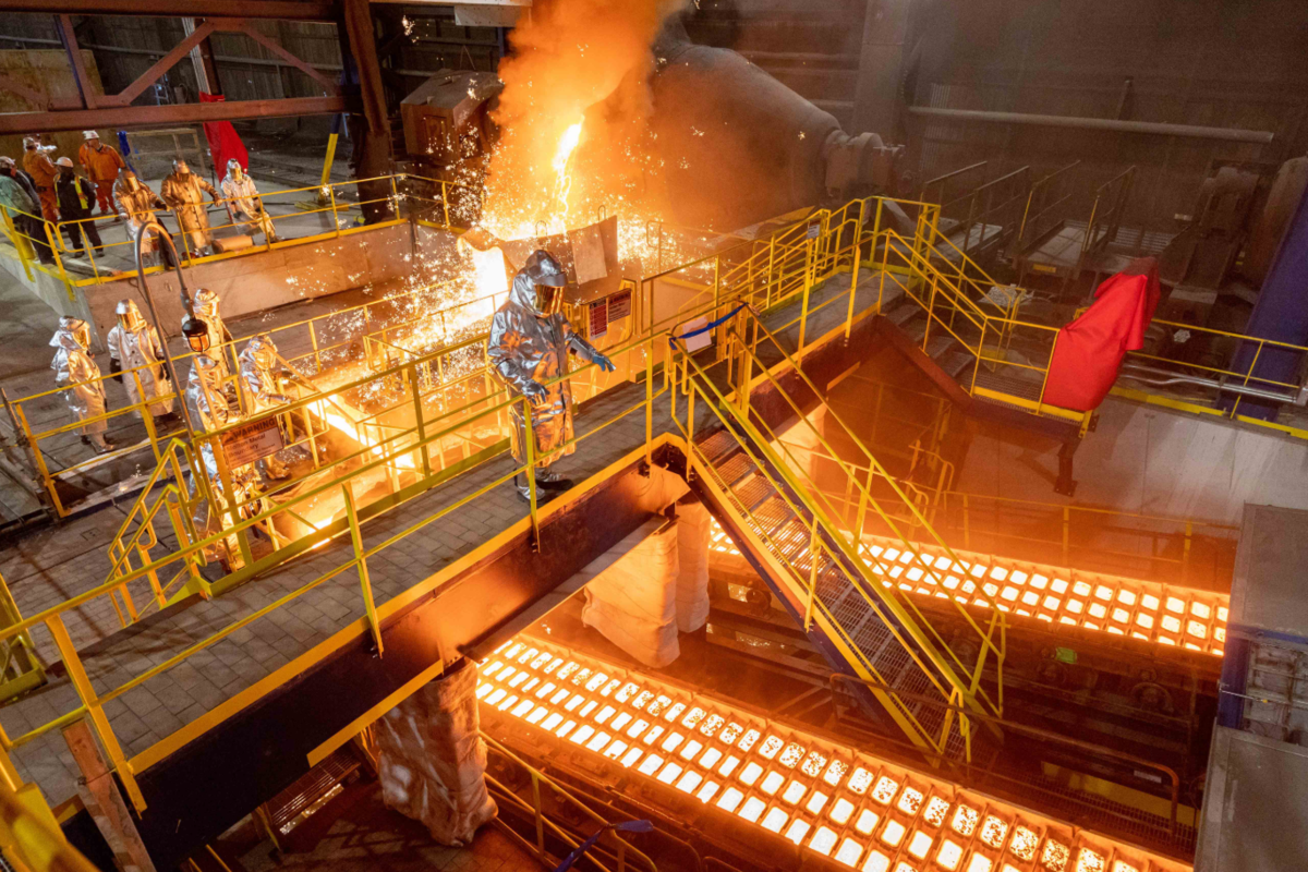 Le groupe de l'industrie sidérurgique prévoit des tarifs élevés sur l'acier américain importé