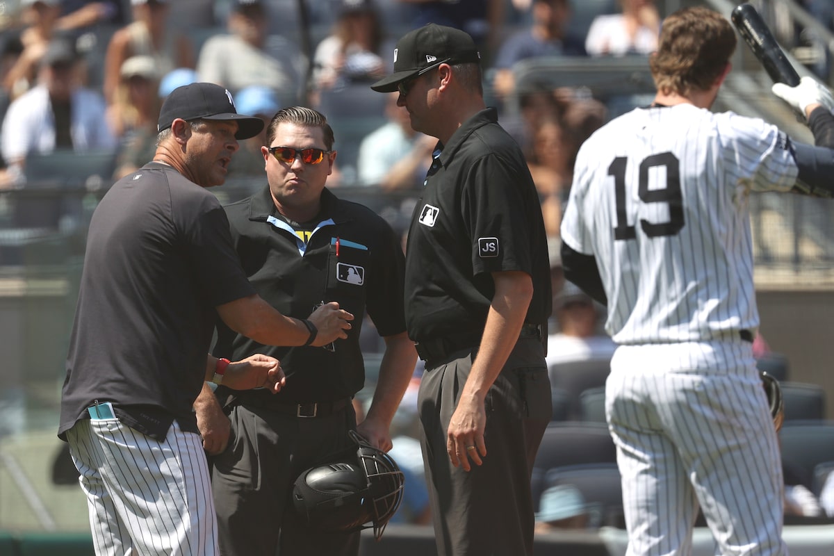 Le manager des Yankees, Aaron Boone, gagne 5e éjection de la saison en défaite contre Astros