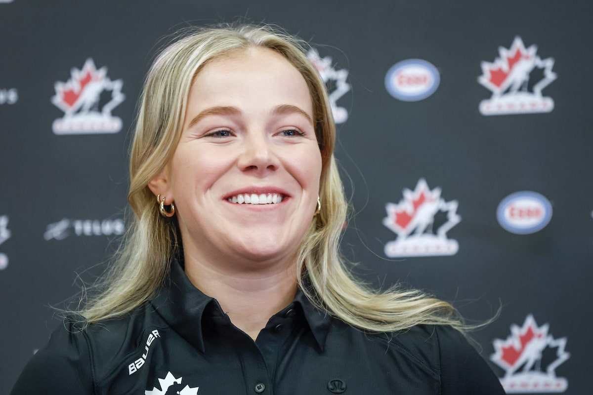 L'équipe canadienne de hockey féminine accueille le Challenge Pro League les lance
