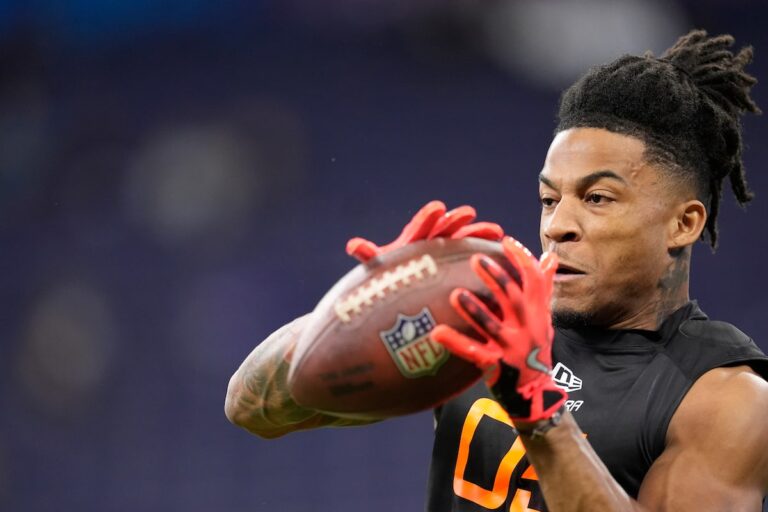 Les Browns signent le récepteur large recrue Isaiah Bond après la chute de cas d'agression sexuelle
