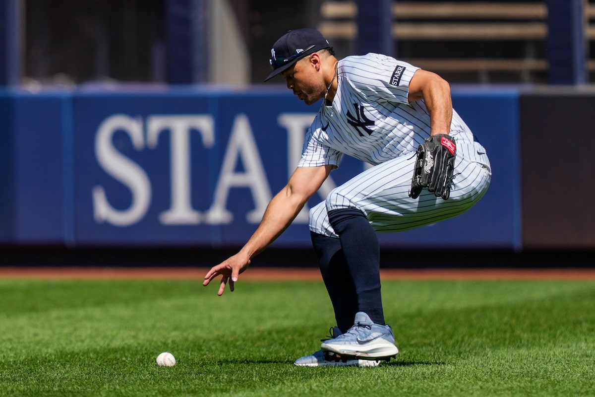 Les Yankees retrouvent Stanton, les tests du juge jetant un bras qui pourrait le gêner toute la saison