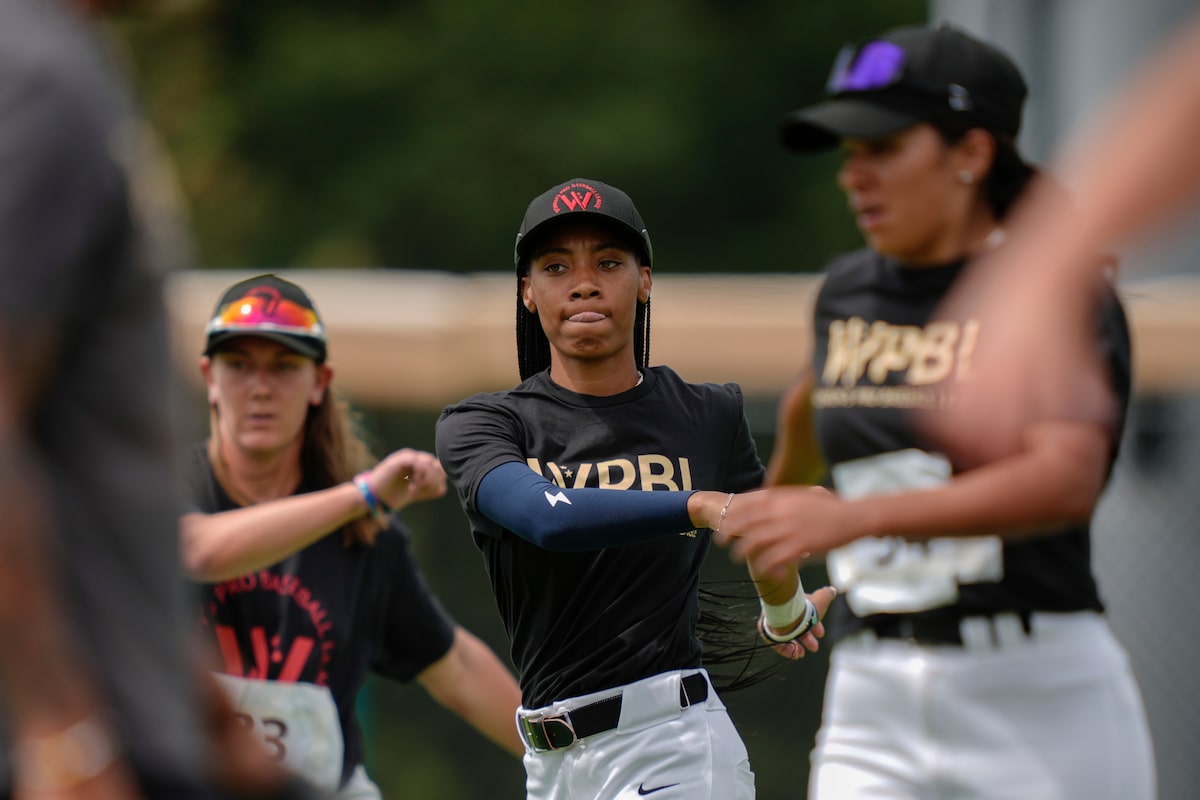 Mo'ne Davis revient au baseball, trouvant sa place dans la ligue féminine de baseball pro