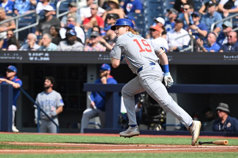 Owen Caissie des Cubs fait ses débuts aux grandes ligues sur le sol à domicile contre Blue Jays