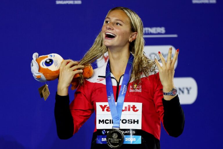 Summer McIntosh fait face au plus grand défi à ce jour dans la poursuite de la médaille historique
