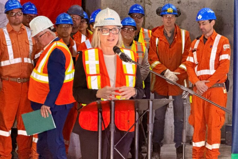 Algoma Steel reçoit un prêt de 500 millions de dollars «d'une importance vitale»