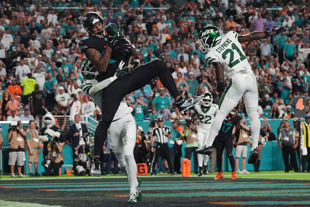 Darren Waller marque deux fois alors que les Dolphins de Miami ont battu les Jets de New York 27-21