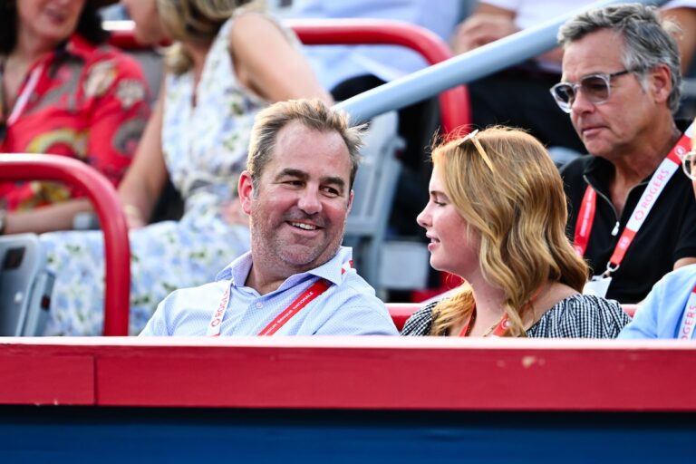 Geoff Molson rejoint le groupe de propriété de Toronto Tempo, l'équipe annonce deux matchs de saison régulière à Montréal