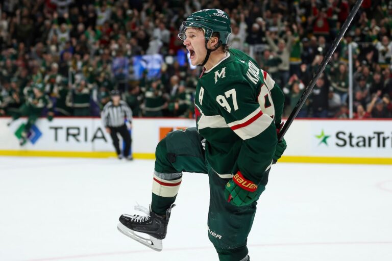 Signe sauvage Kirill Kaprizov à un accord le plus riche de l'histoire de la LNH: 136 millions de dollars sur 8 ans