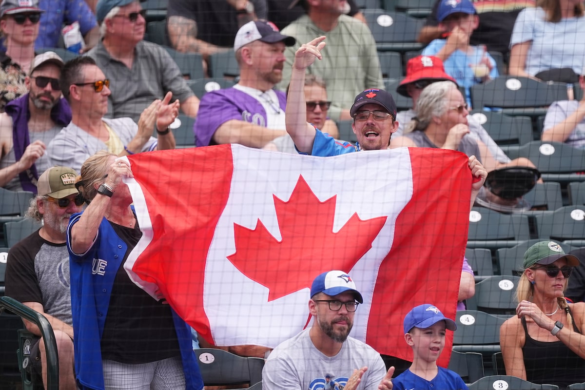 `` Très unis '': les fans de Toronto Blue Jays nerveux, excités au milieu de la poussée pour le Pennant