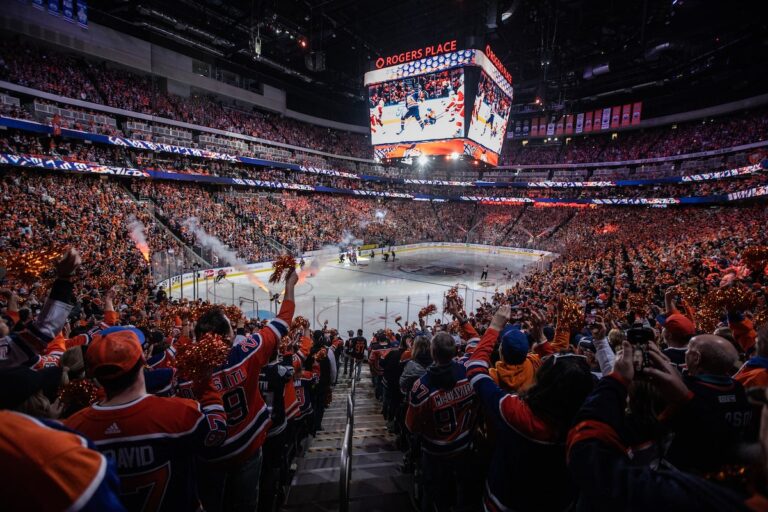 Au lieu d'attendre qu'une équipe canadienne remporte la Coupe Stanley, le Canada devrait lancer sa propre Ligue de hockey nationale