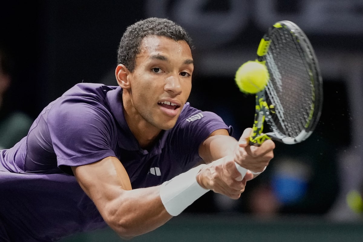 Auger-Aliassime dépasse Altmaier pour atteindre les quarts de finale du Masters de Paris