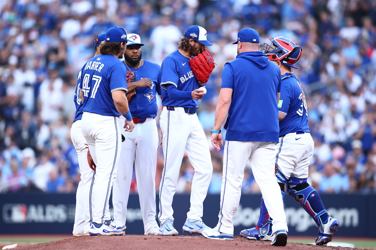Blue Jays Topple Yankees 10-1 dans First ALDS Playoff Game