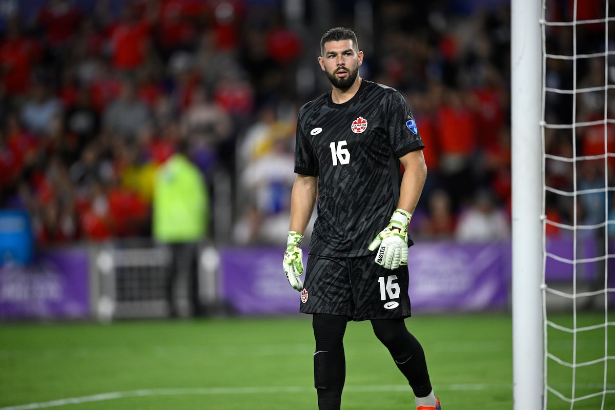 Crépeau rentre chez lui alors que le Canada réfléchit à la décision du gardien numéro un