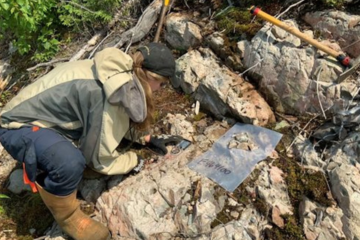 Des fortunes mitigées pour les explorateurs miniers dans un contexte de prix record de l’or