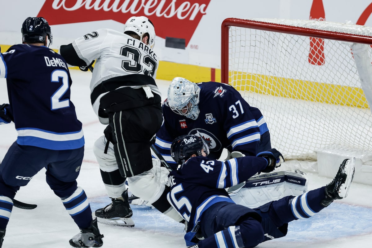 Deux buts de Scheifele assurent la victoire 3-2 des Jets contre les Kings