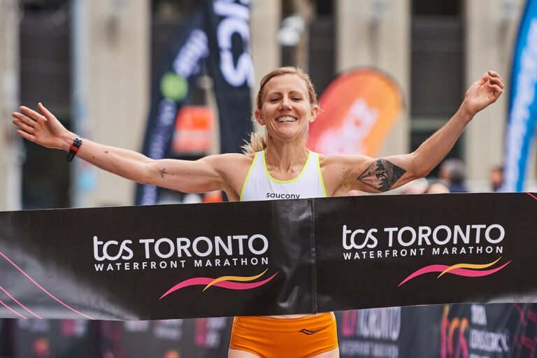 Flanagan et Hannah remportent les titres canadiens au Toronto Waterfront Marathon