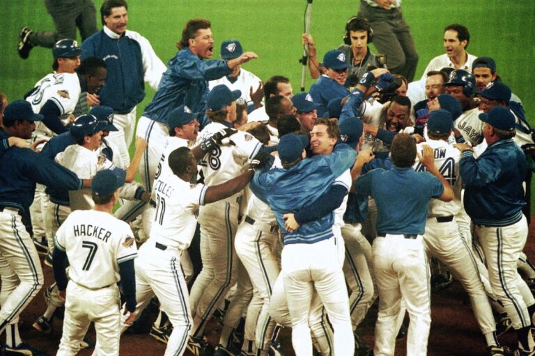 La légende des Blue Jays, Joe Carter, emmène Toronto dans les World Series