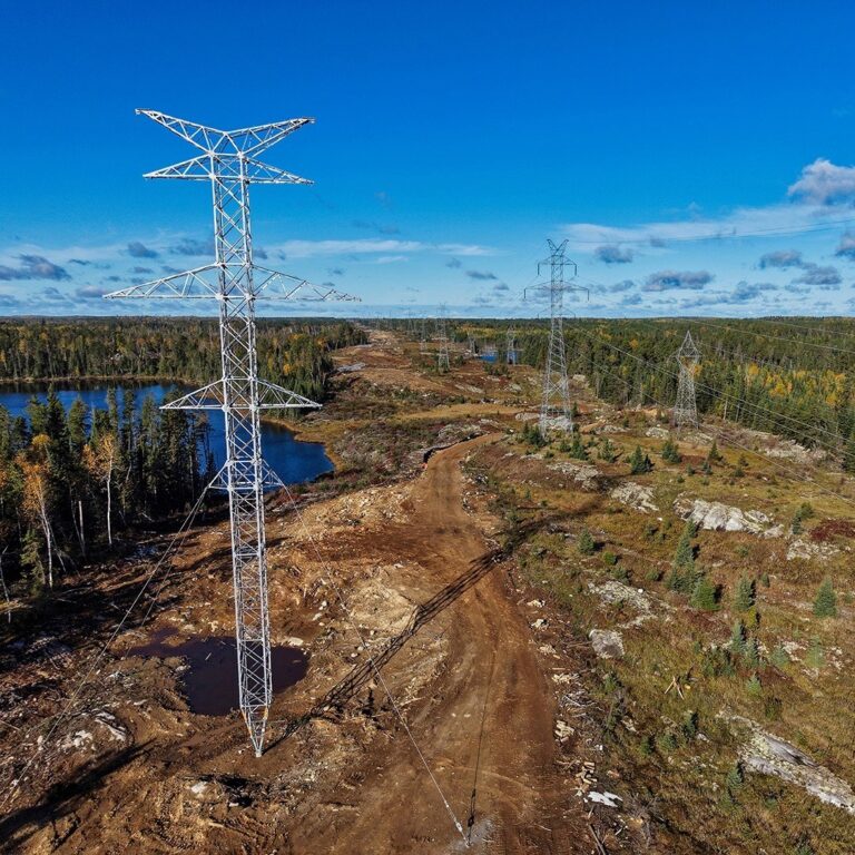 La première phase de la ligne de transport d'électricité Waasigan sera achevée d'ici la fin de 2026