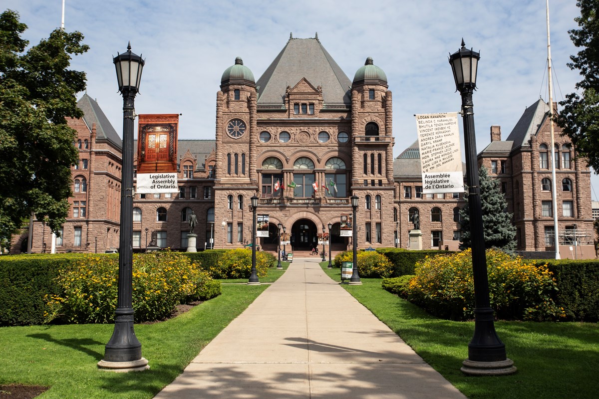 La province promet 12 milliards de dollars d'aide aux petites entreprises de l'Ontario