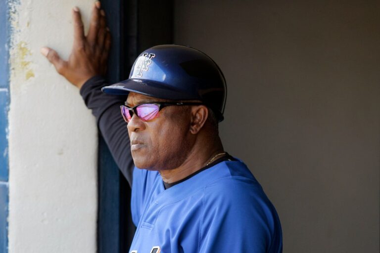 L'ancien joueur de champ intérieur et entraîneur Sandy Alomar Sr. est décédé à 81 ans