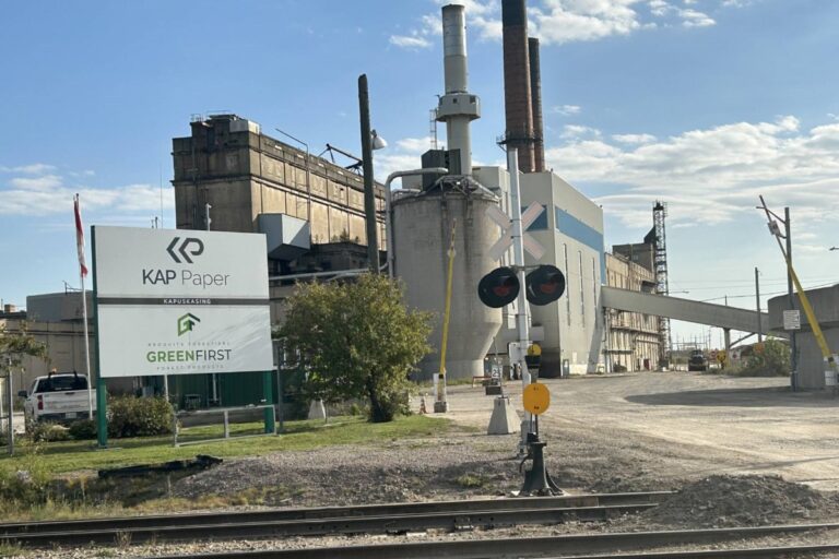 Le gouvernement fédéral annonce 10 millions de dollars pour aider Kap Paper en difficulté