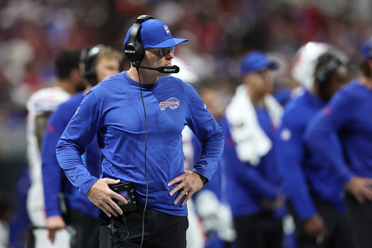 L'entraîneur des Bills, McDermott, reste calme alors que Buffalo entre en congé après un dérapage de deux matchs