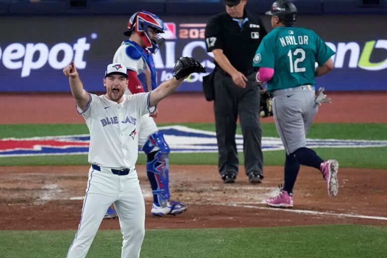 Les Blue Jays donnent au lanceur Trey Yesavage le départ du premier match des World Series