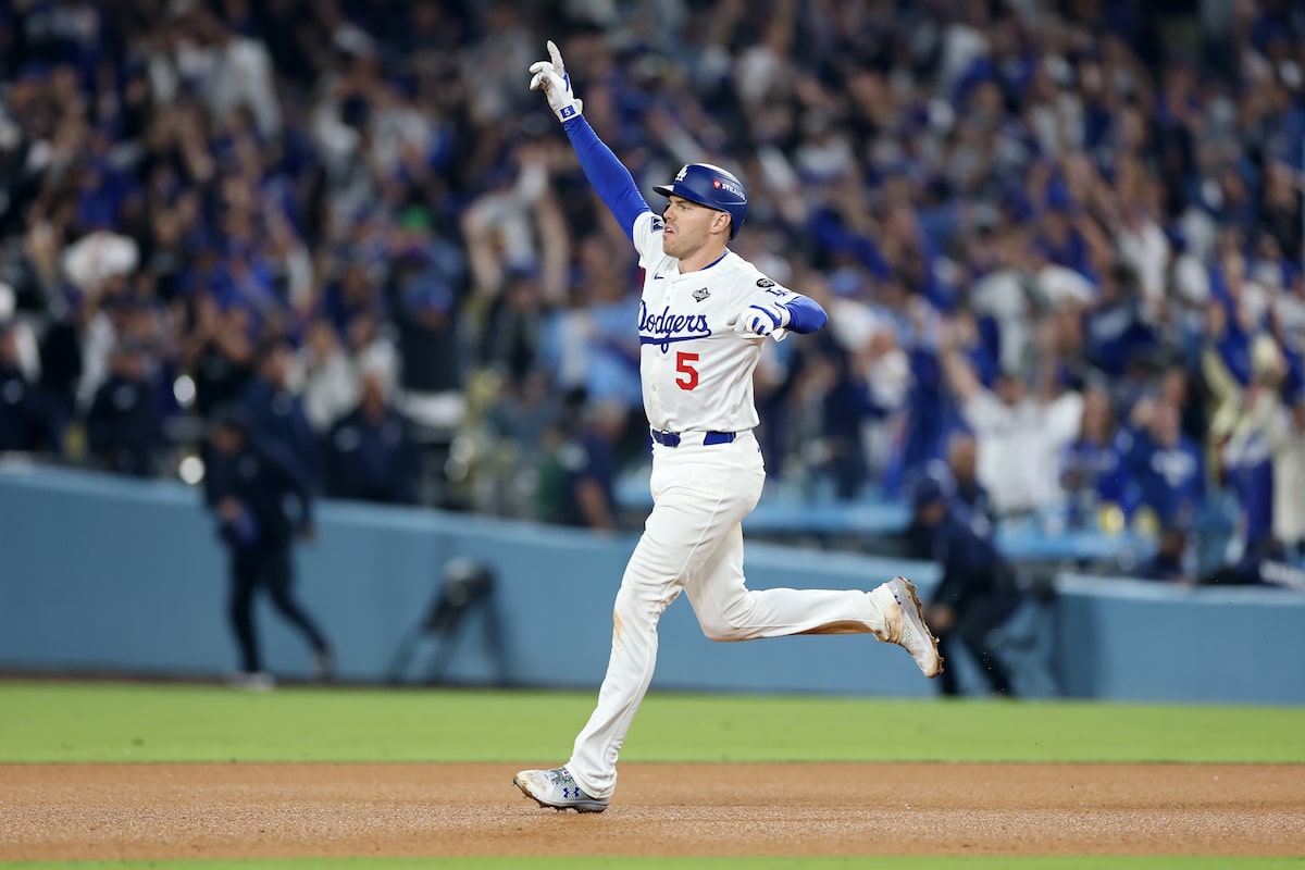 Les Blue Jays sortent du mauvais côté du match 3 du marathon des World Series