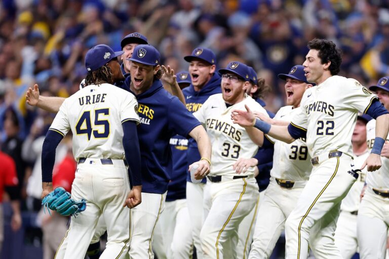 Les Brewers accèdent au NLCS après une victoire 3-1 contre les Cubs