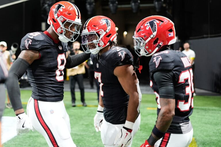 Les Falcons battent les Bills 24-14 alors que Robinson égale sa statistique la plus élevée en carrière