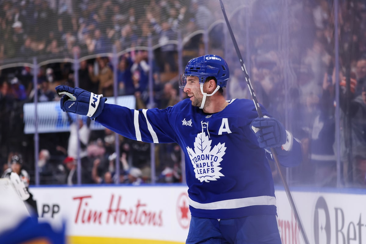 Les Maple Leafs dominent les Sabres 4-3 avec un but en prolongation