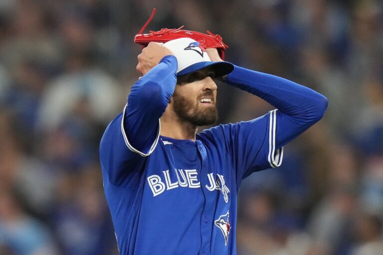 Les Mariners ont bercé les Blue Jays dans une défaite dans le premier match