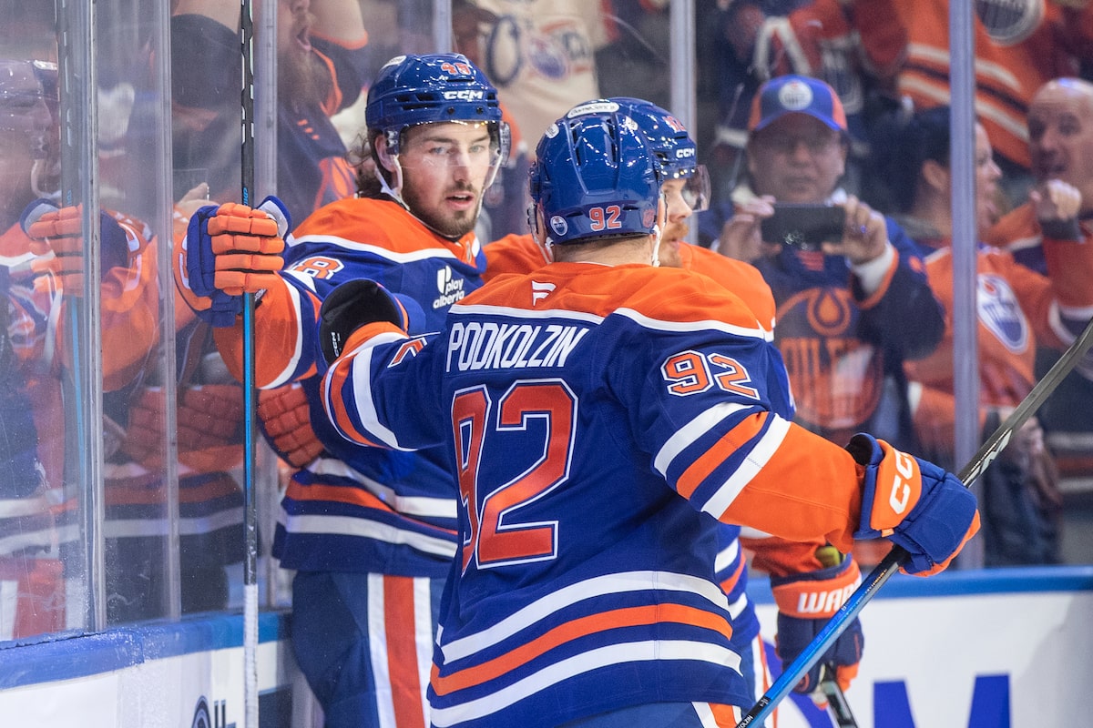 Les Oilers battent les Canucks 3-1 grâce aux buts de Philp et Mangiapane en 2e période