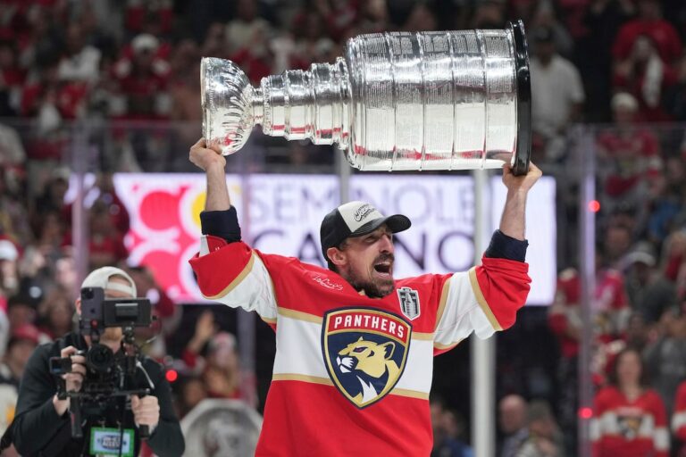 Les Panthers sans vergogne savourent leurs anneaux de coupe au début de la saison